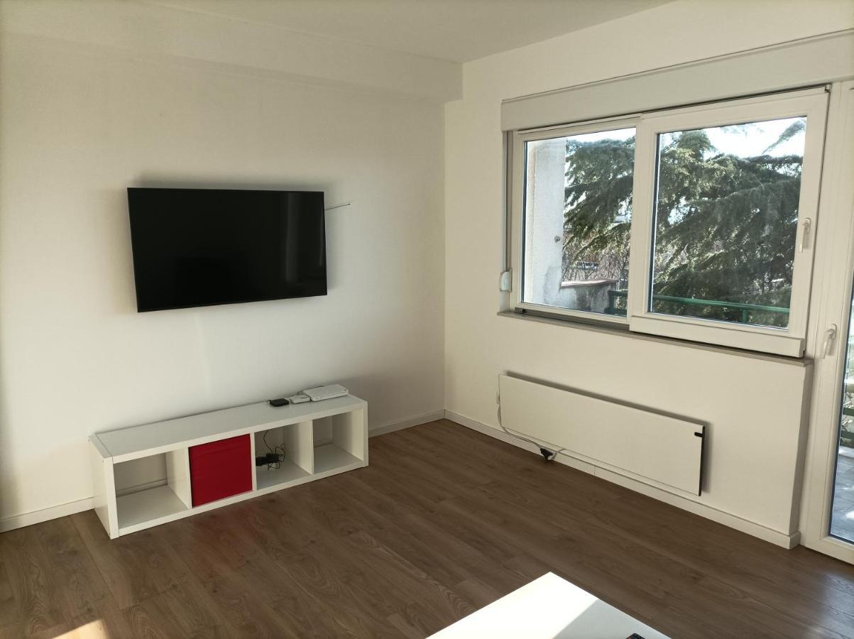 Apartman Pecine غييكا المظهر الخارجي الصورة