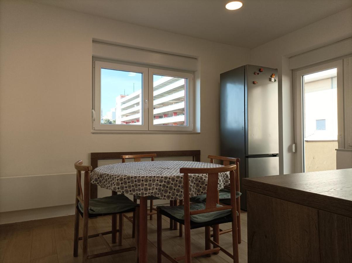 Apartman Pecine غييكا المظهر الخارجي الصورة