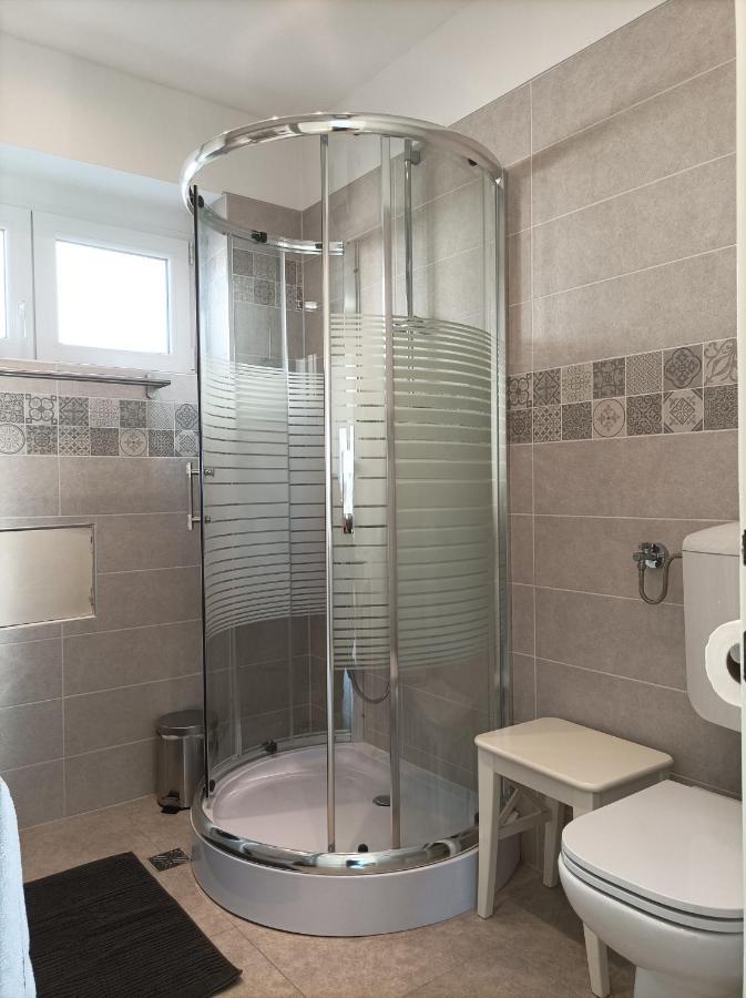 Apartman Pecine غييكا المظهر الخارجي الصورة